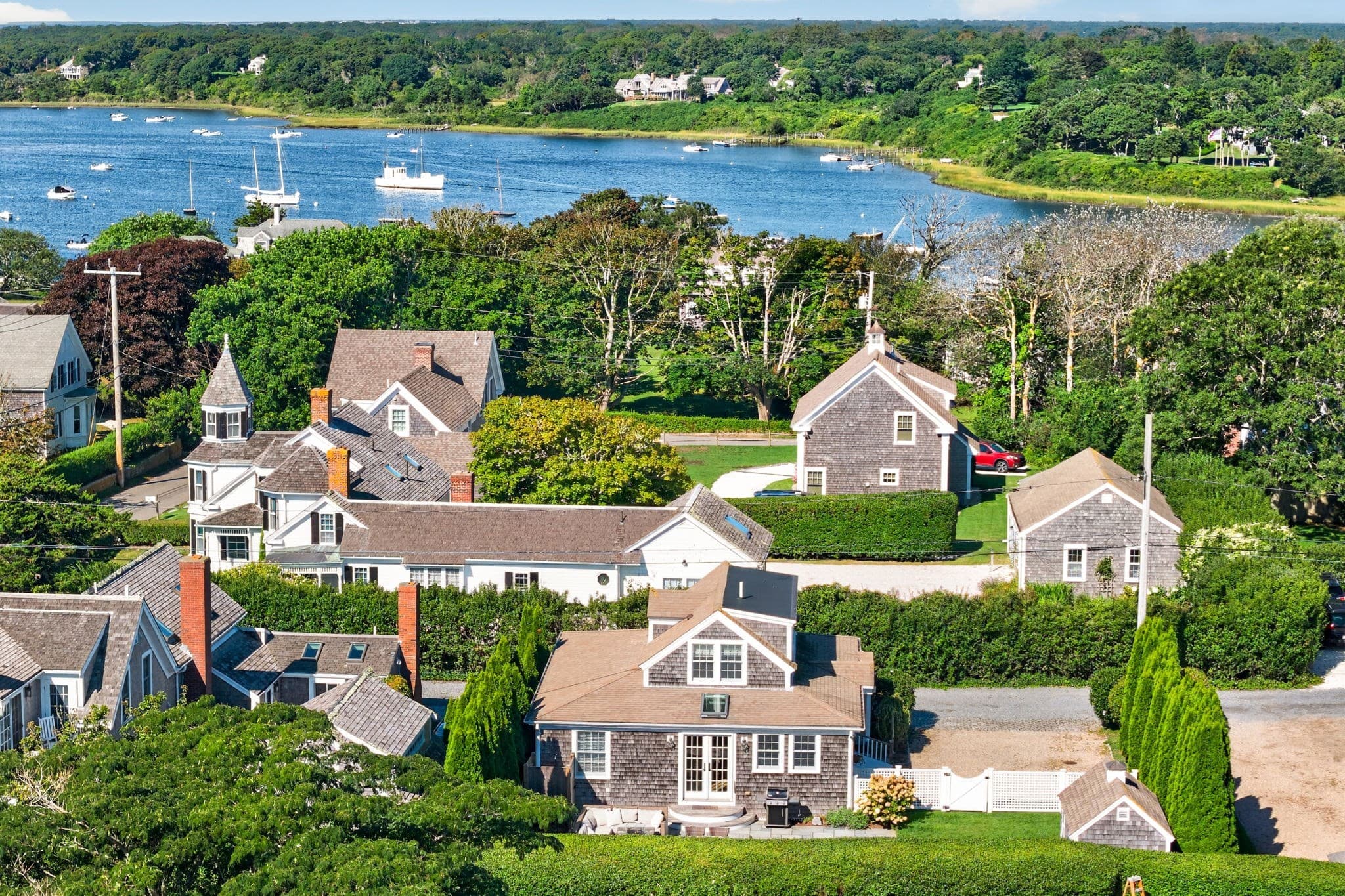 Single Family Residence at 10 Mill Hill Lane, Chatham MA 02633, Chatham, photo 4 of 42
