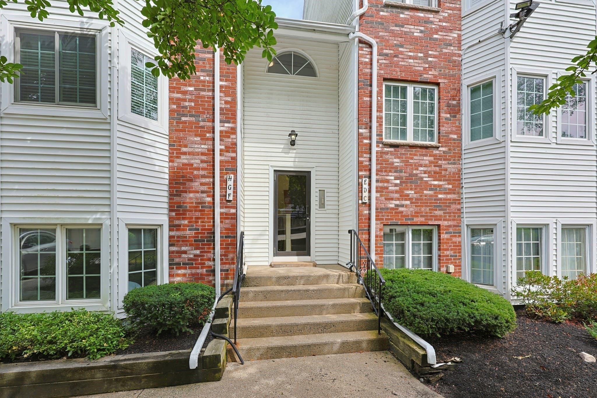 117 Tall Oaks Dr # G, Weymouth MA 02190