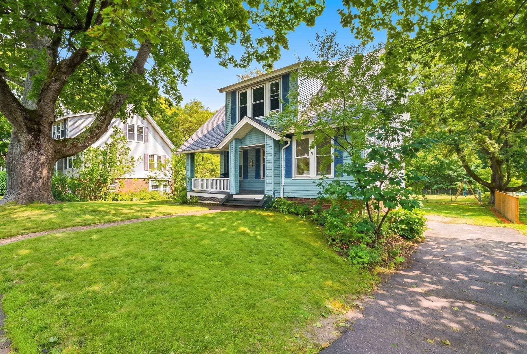 Single Family Residence at 209 Green St, Gardner MA 01440, Gardner, photo 2 of 42