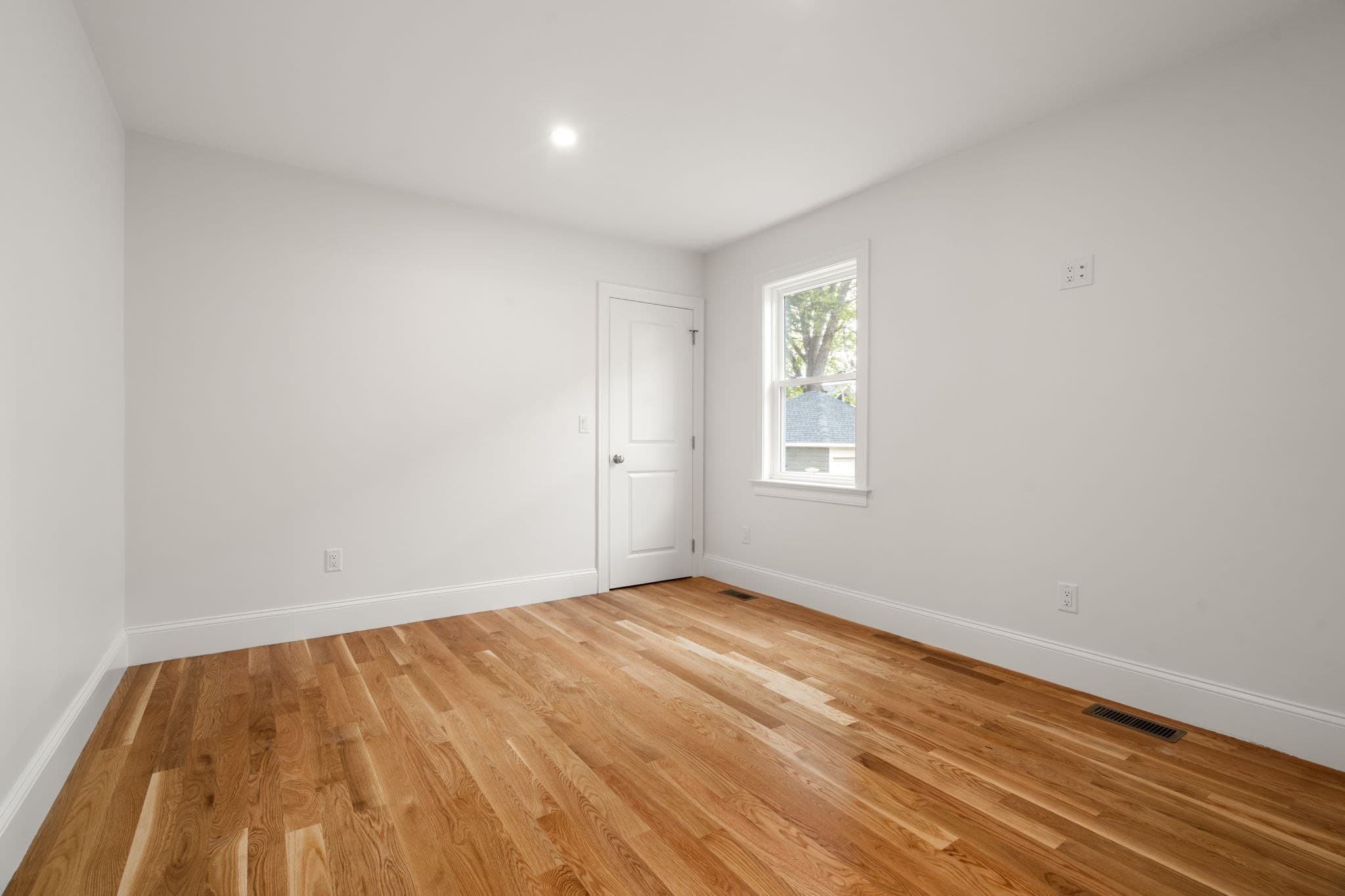 Condominium at 26 Pitcher Ave # 1, Medford MA 02155, Medford, photo 13 of 31