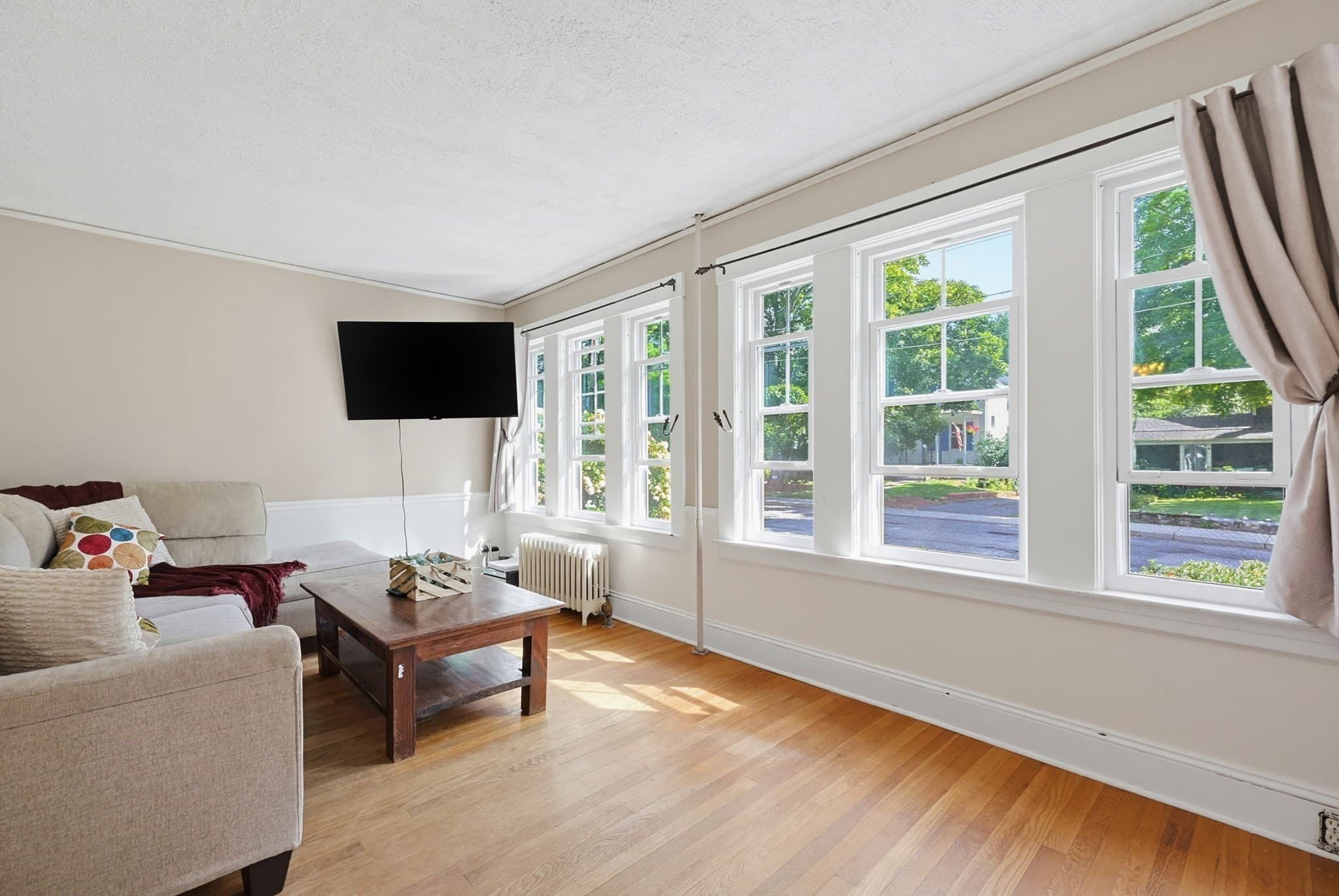 Single Family Residence at 24 Talbot Ter, Uxbridge MA 01569, Uxbridge, photo 7 of 28