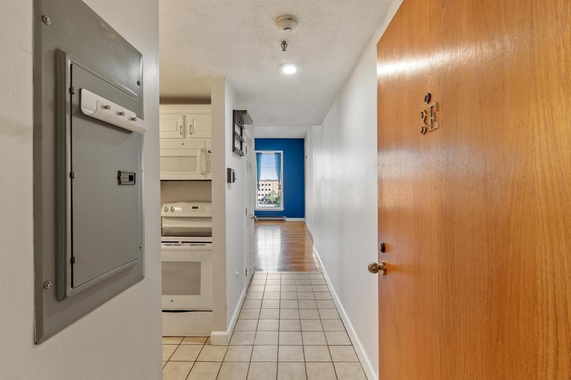 Condominium at 219 Central Street # 3E, Lowell MA 01852, Lowell, photo 12 of 35