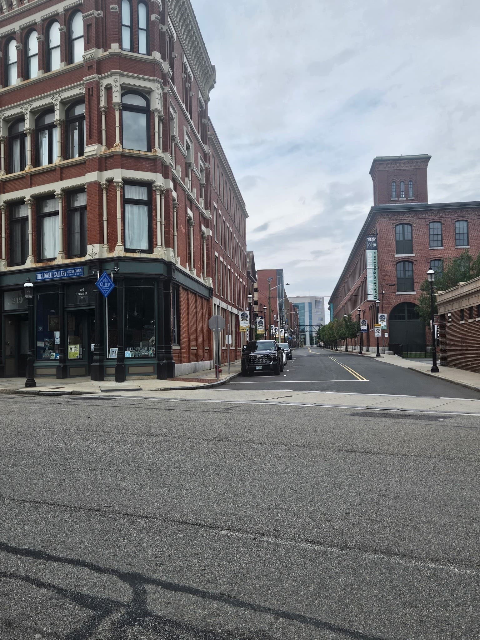 Condominium at 219 Central Street # 3E, Lowell MA 01852, Lowell, photo 3 of 35