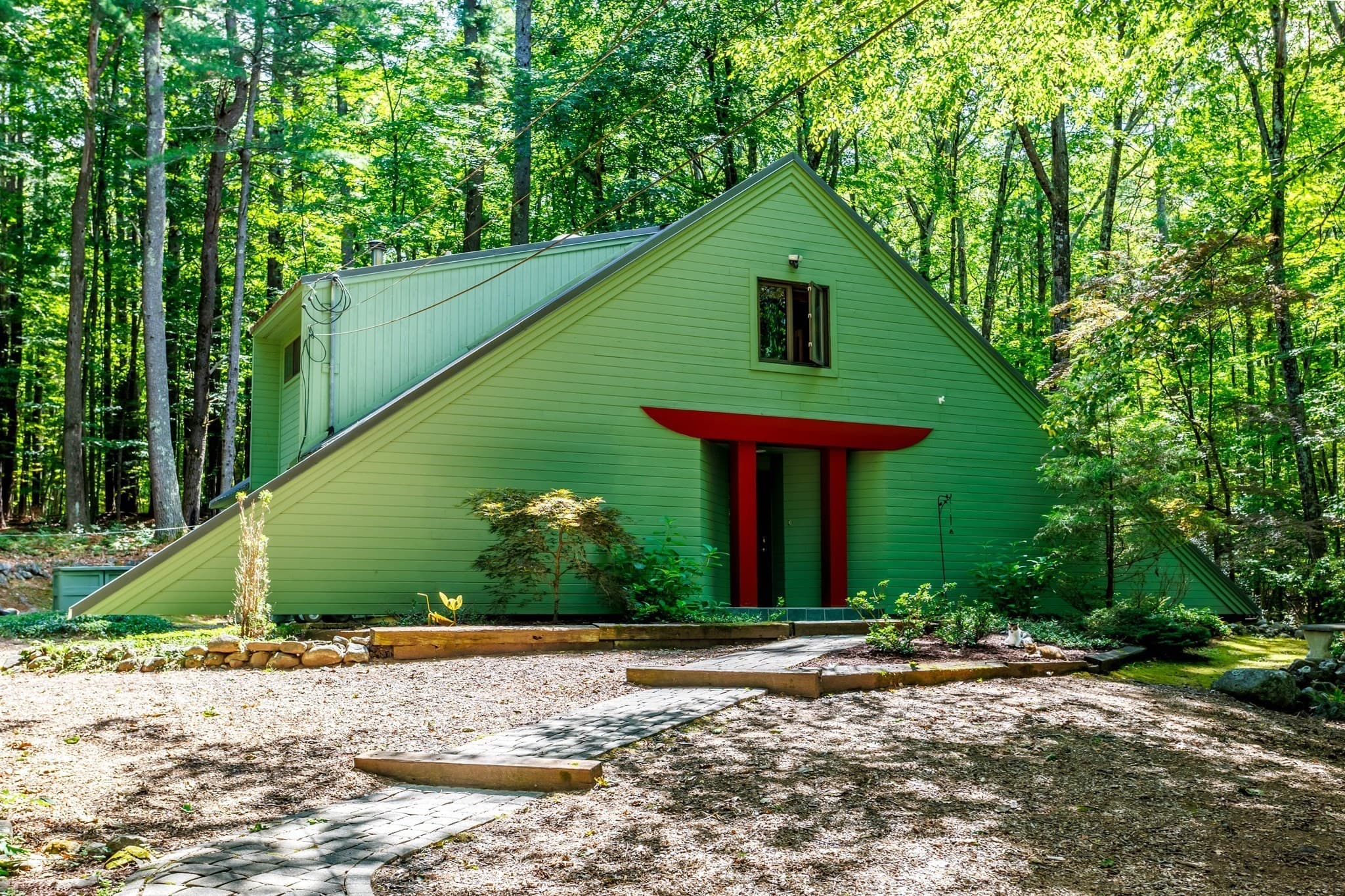 23-25 Hog Hill Rd, Pepperell MA 01463