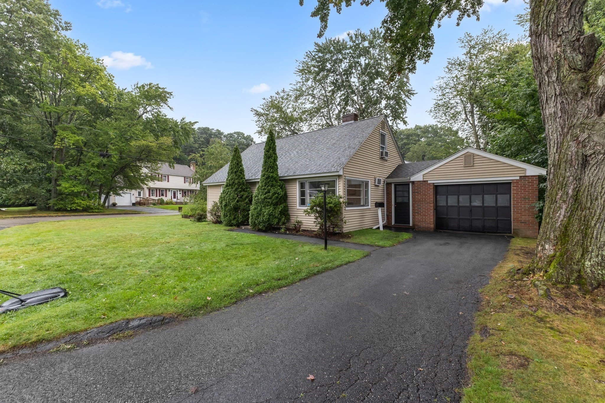 Single Family Residence at 30 Bellridge Dr, Shrewsbury MA 01545, Shrewsbury, photo 2 of 35
