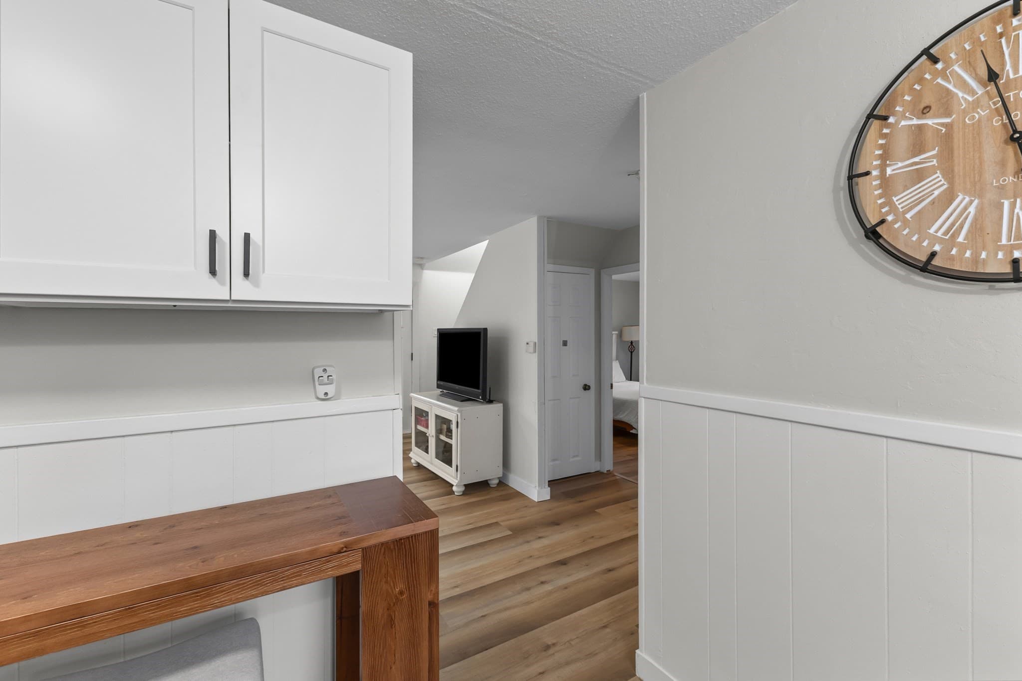 Single Family Residence at 30 Bellridge Dr, Shrewsbury MA 01545, Shrewsbury, photo 13 of 35