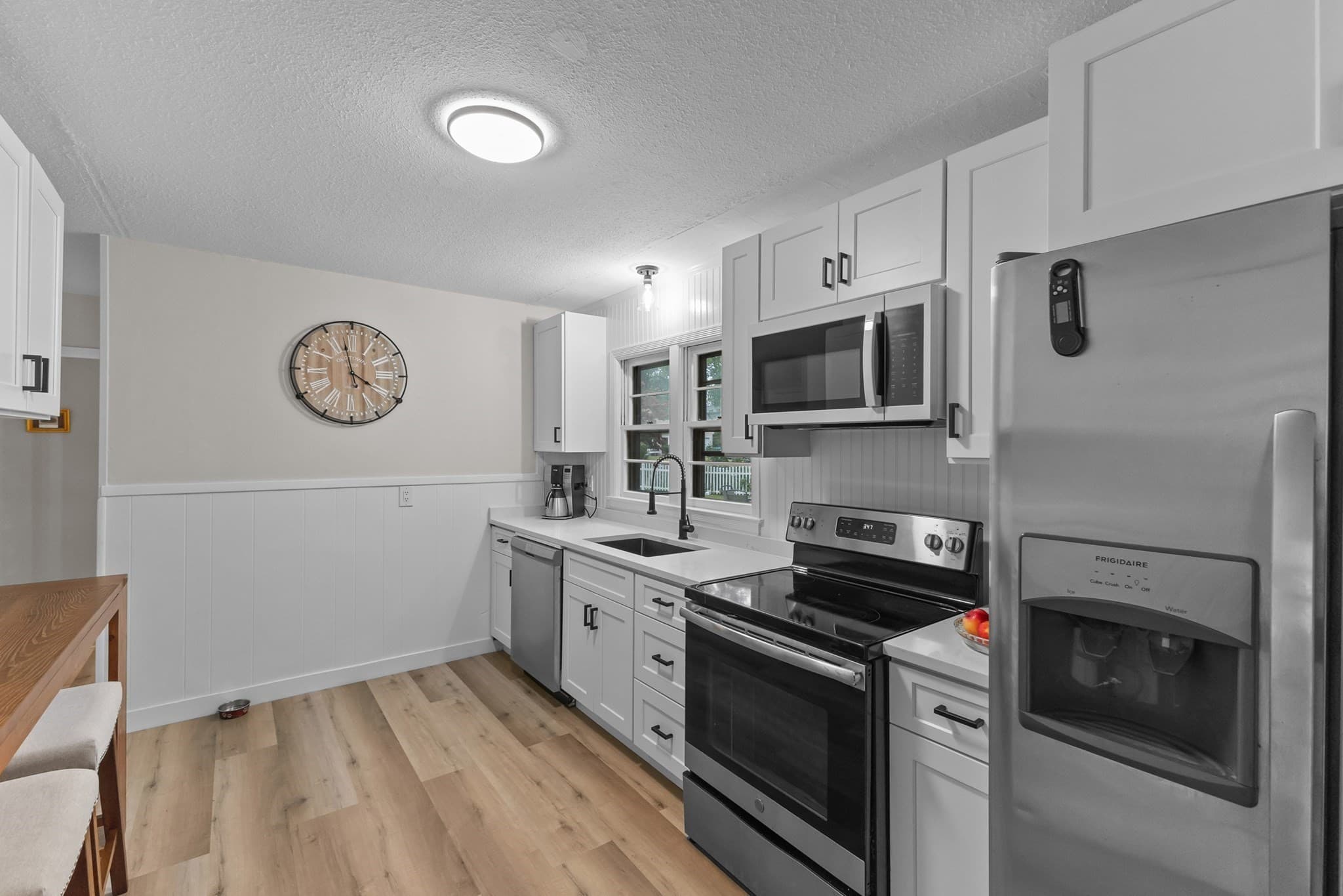 Single Family Residence at 30 Bellridge Dr, Shrewsbury MA 01545, Shrewsbury, photo 12 of 35