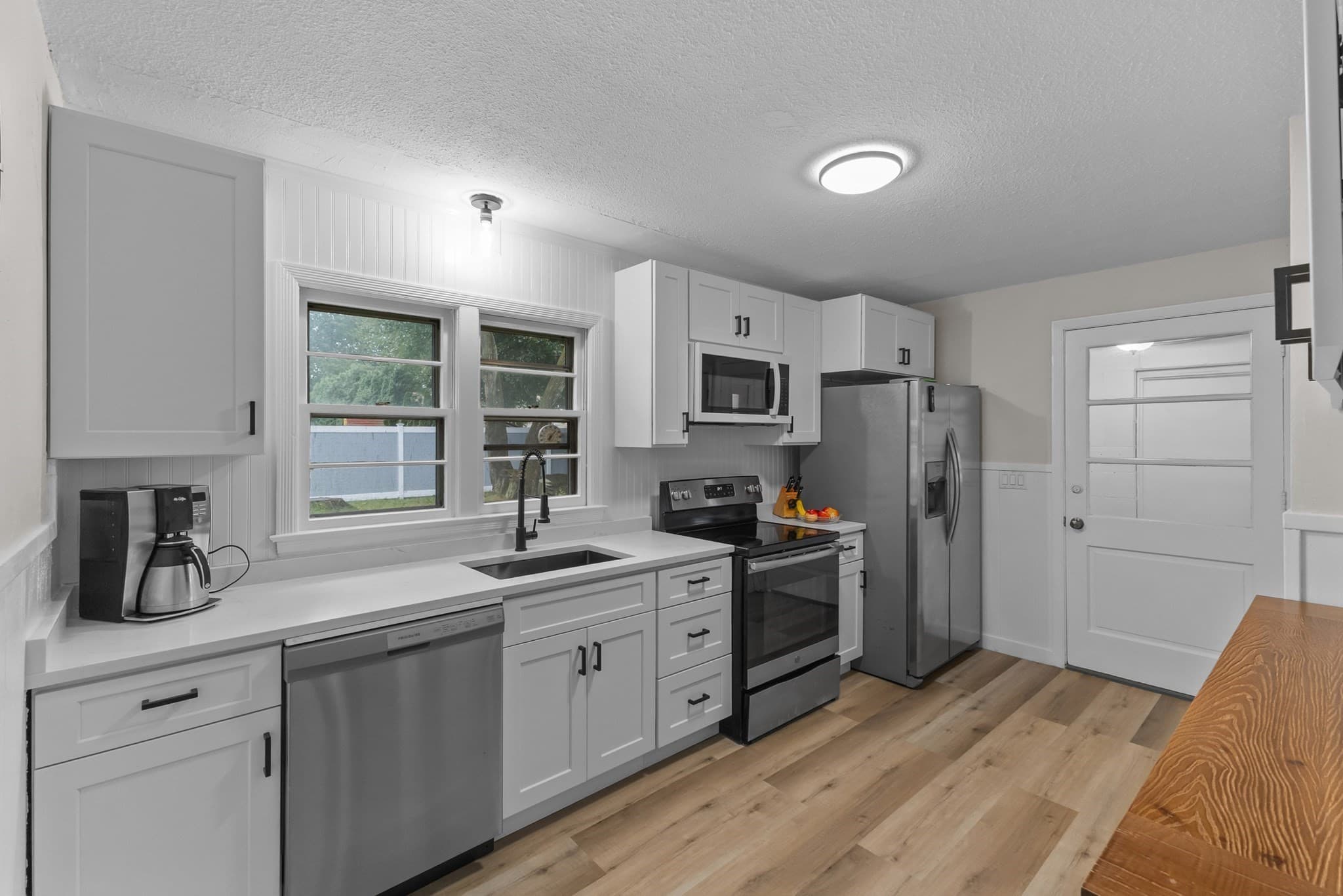 Single Family Residence at 30 Bellridge Dr, Shrewsbury MA 01545, Shrewsbury, photo 10 of 35