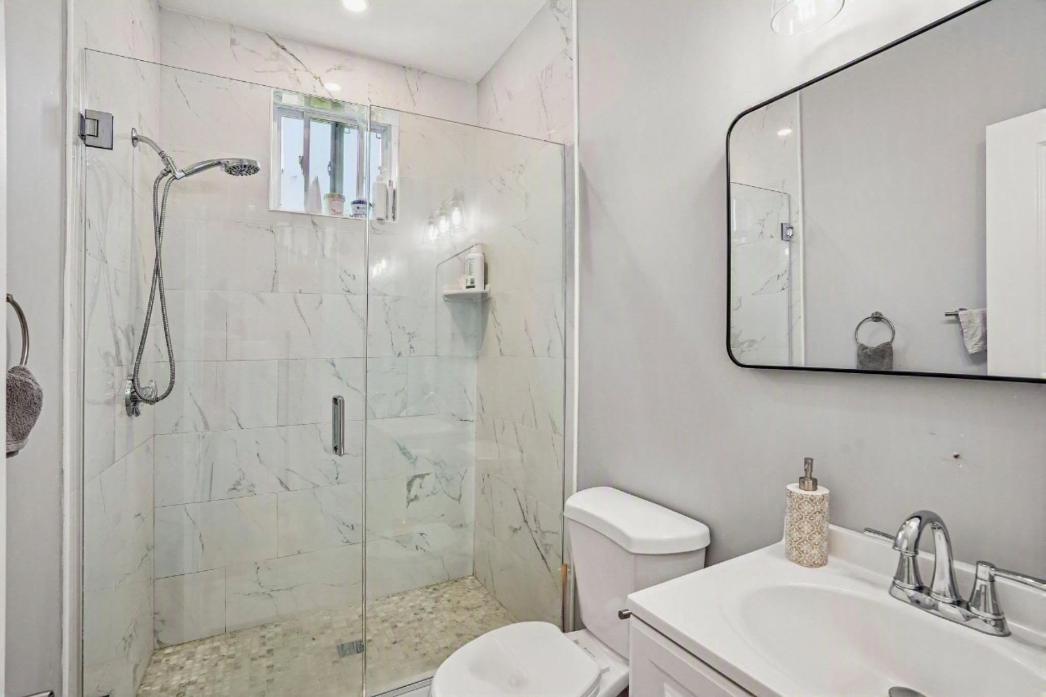 Condominium at 41 Union St # B, Weymouth MA 02190, photo 13 of 28