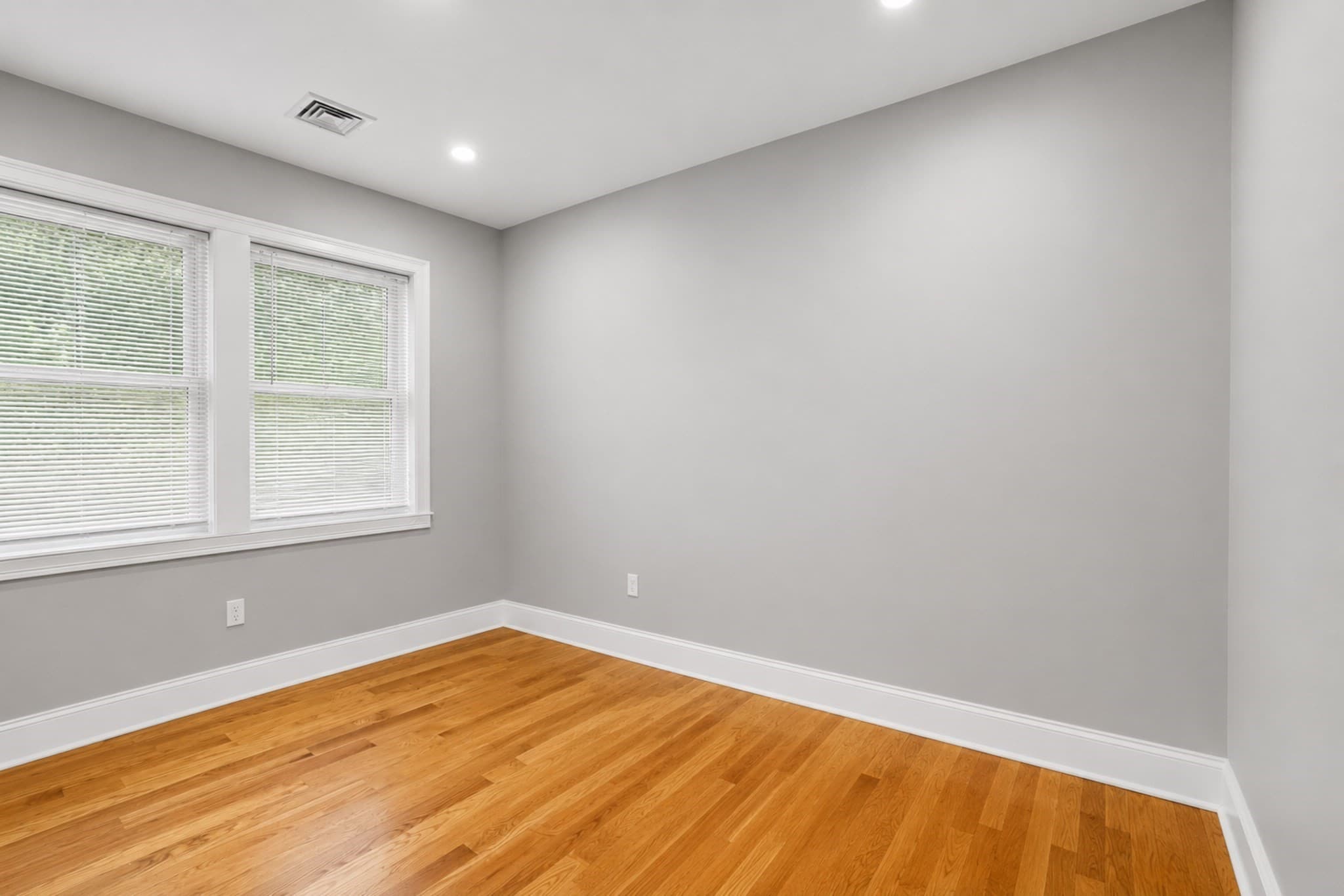 Condominium at 41 Union St # B, Weymouth MA 02190, photo 9 of 28