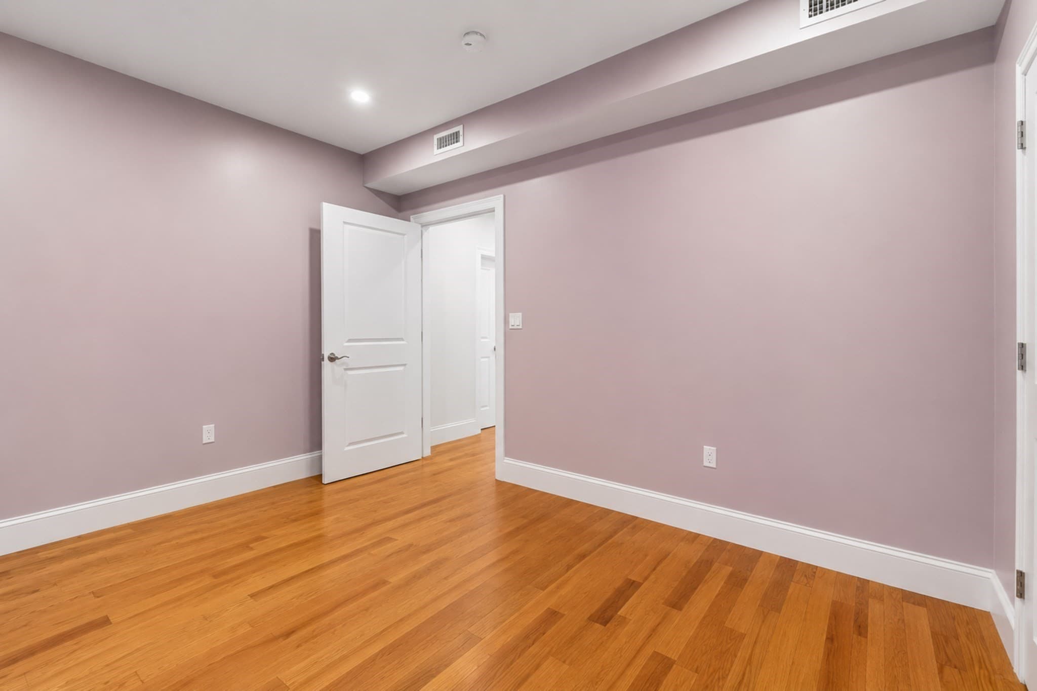 Condominium at 41 Union St # A, Weymouth MA 02190, photo 10 of 27