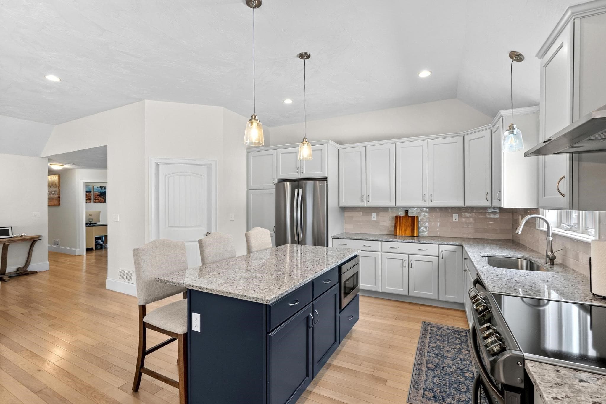 Single Family Residence at 16 Wedge Drive, Lakeville MA 02347, Lakeville, photo 6 of 37