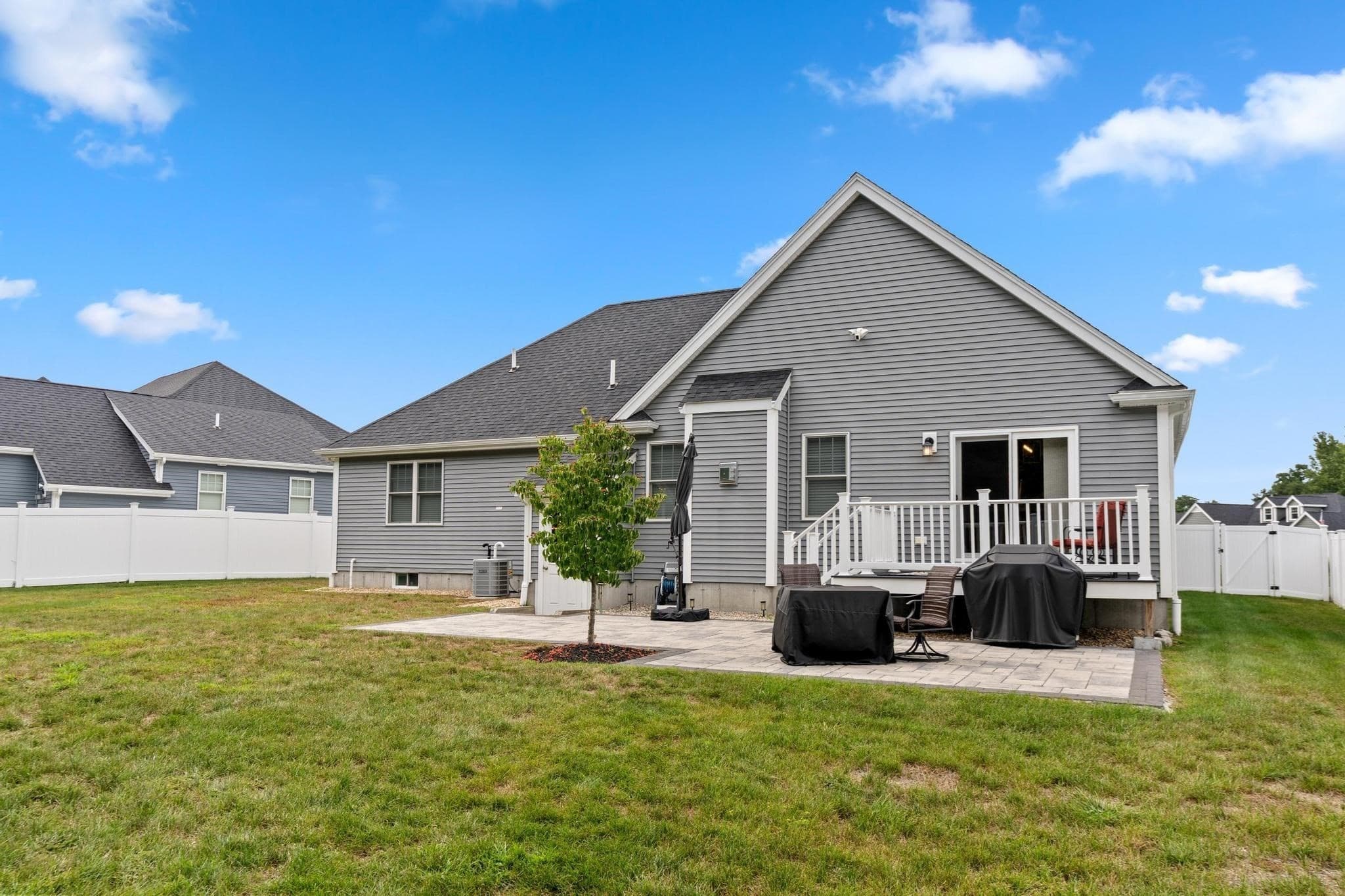 Single Family Residence at 16 Wedge Drive, Lakeville MA 02347, Lakeville, photo 33 of 37