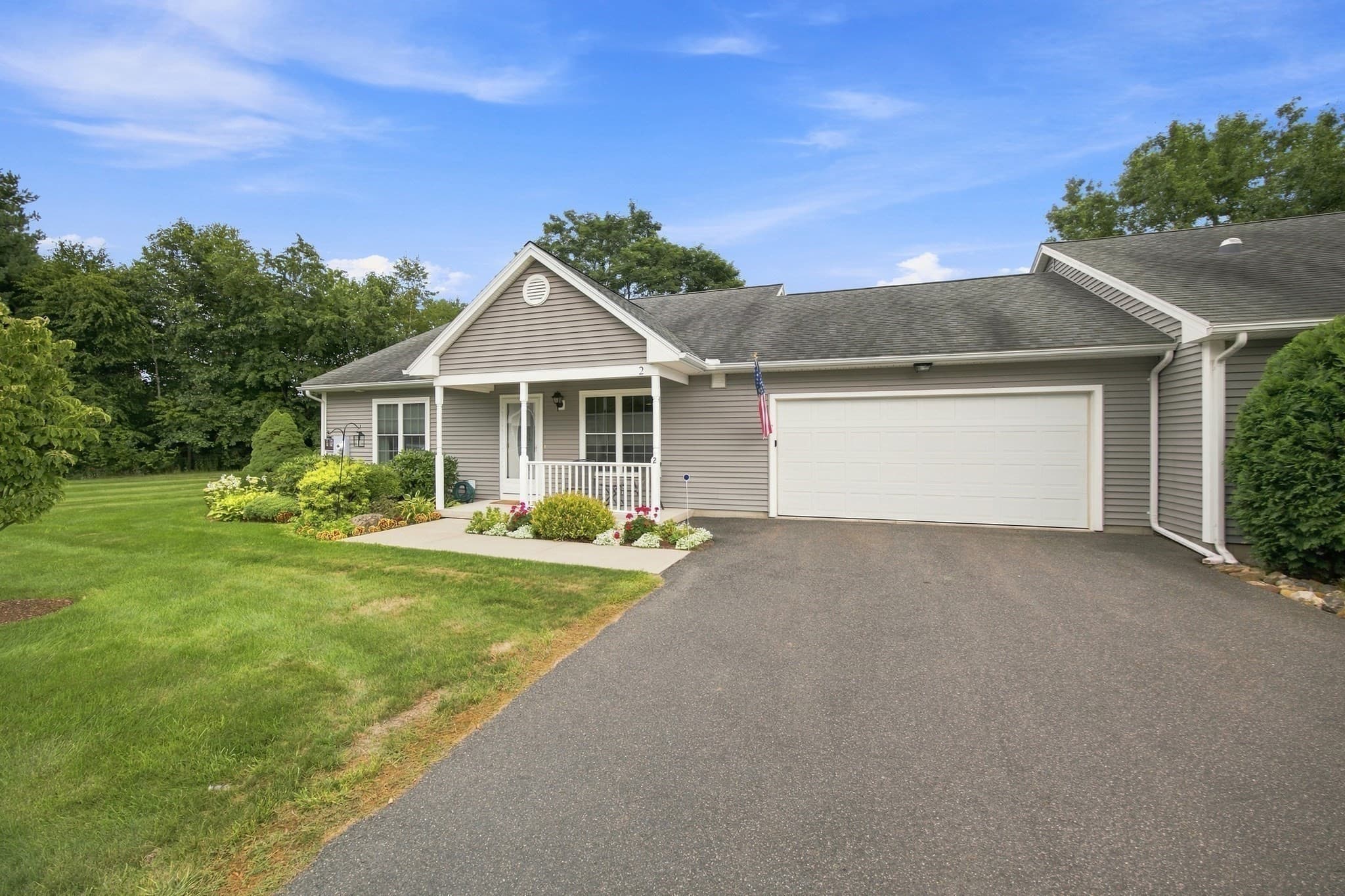 Condominium at 9 Parc Place # 2, Southampton MA 01073, Southampton, photo 2 of 28