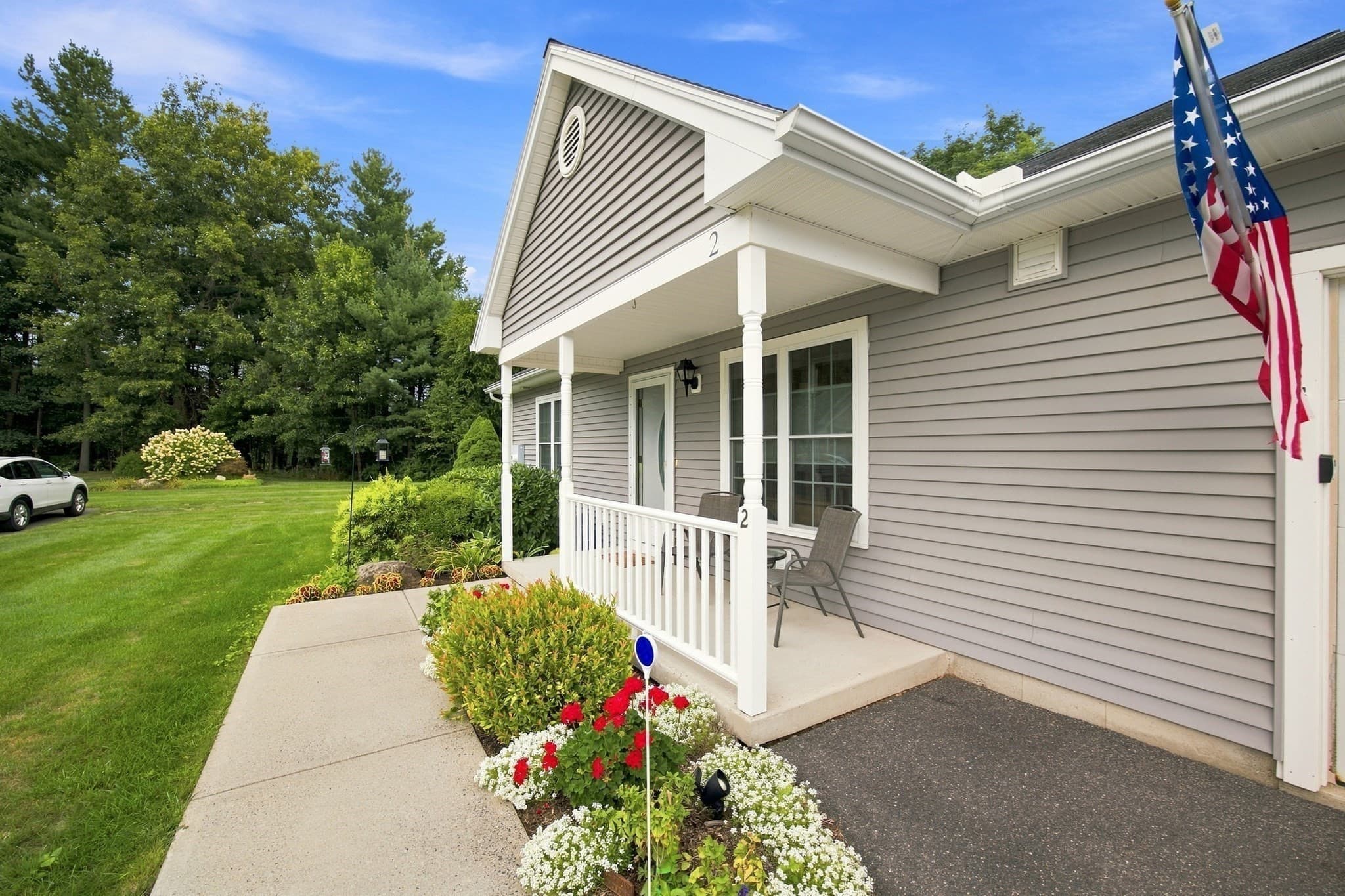 9 Parc Place # 2, Southampton MA 01073