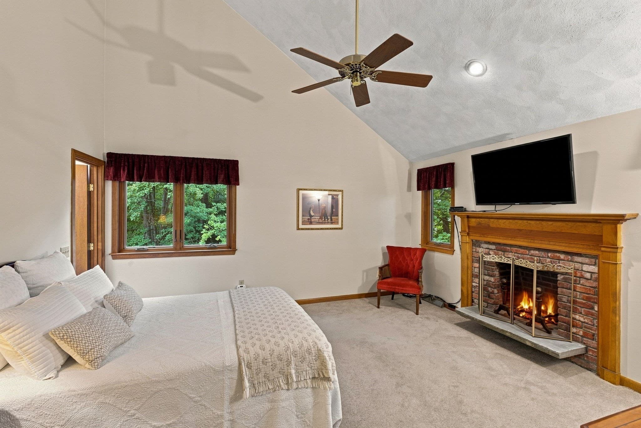 Single Family Residence at 1 Utica Dr, Hudson MA 01749, Hudson, photo 23 of 36