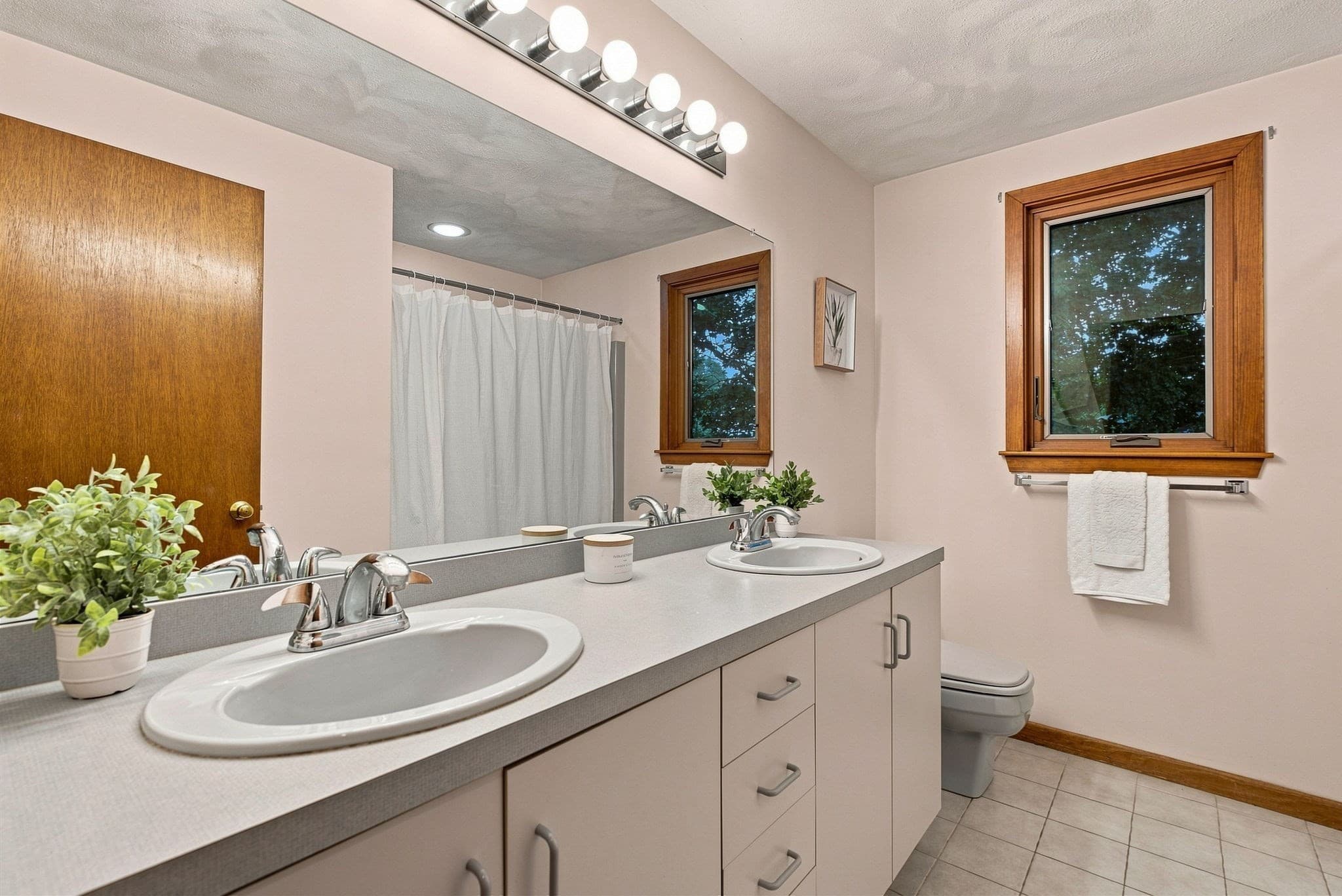 Single Family Residence at 1 Utica Dr, Hudson MA 01749, Hudson, photo 27 of 36