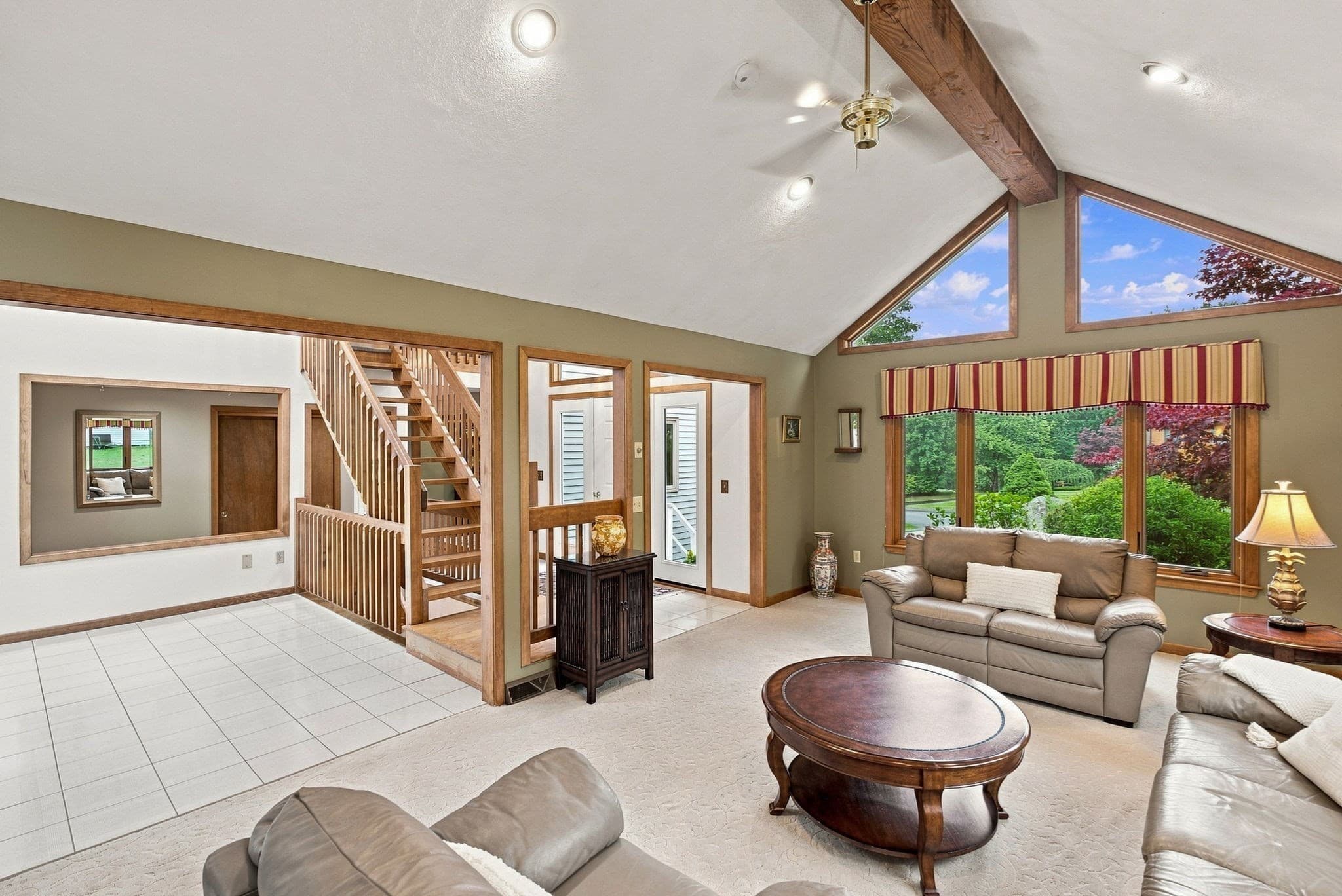Single Family Residence at 1 Utica Dr, Hudson MA 01749, Hudson, photo 4 of 36
