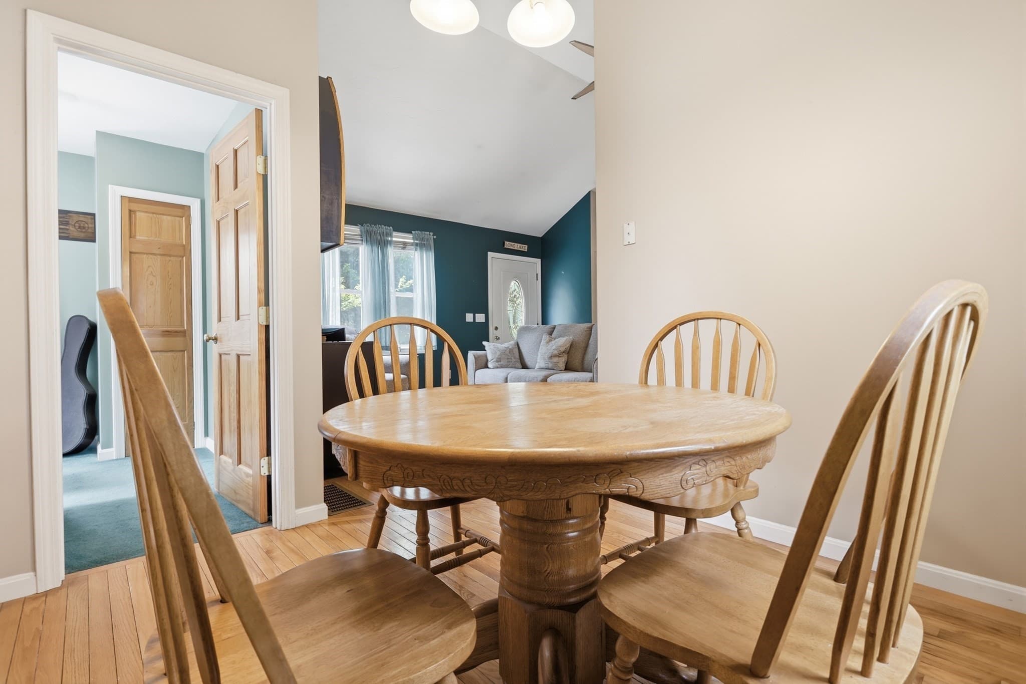 Single Family Residence at 6 Oak Road, Littleton MA 01460, Littleton, photo 13 of 29