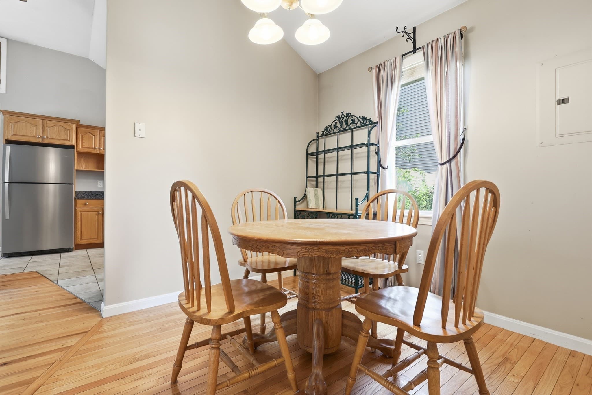 Single Family Residence at 6 Oak Road, Littleton MA 01460, Littleton, photo 14 of 29