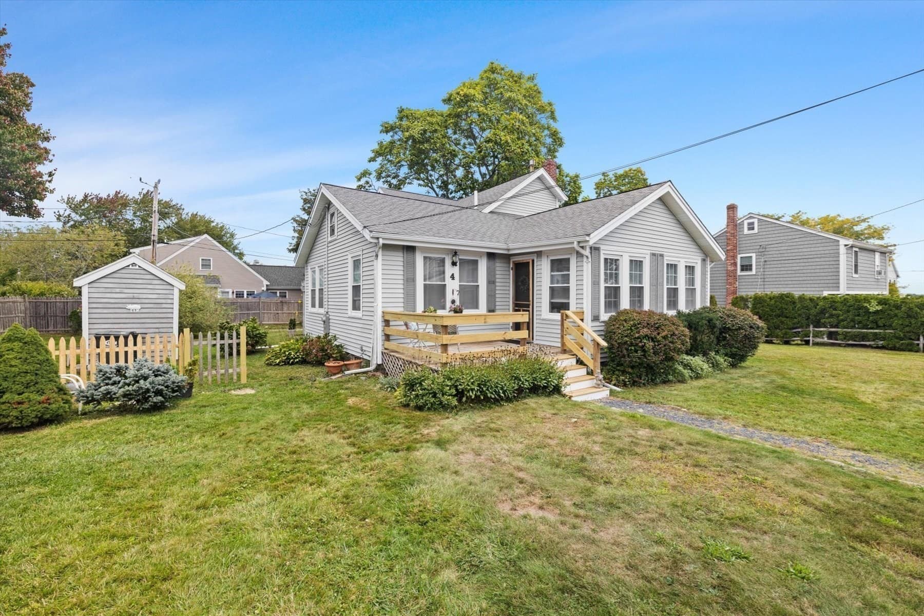 4 Wharf Ln, Kingston MA 02364