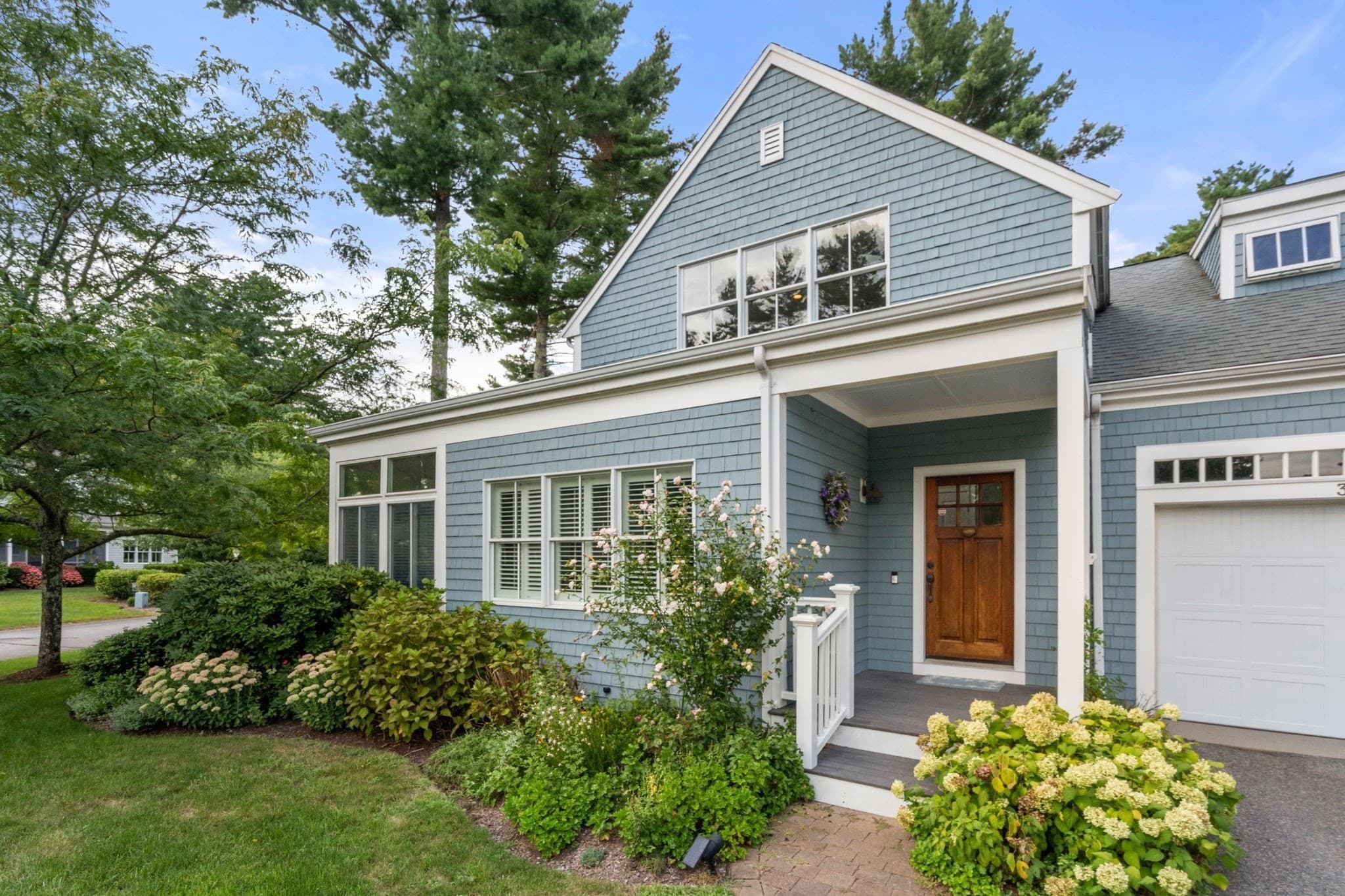 31 Hathaway Pond Cir # 31, Rochester MA 02770