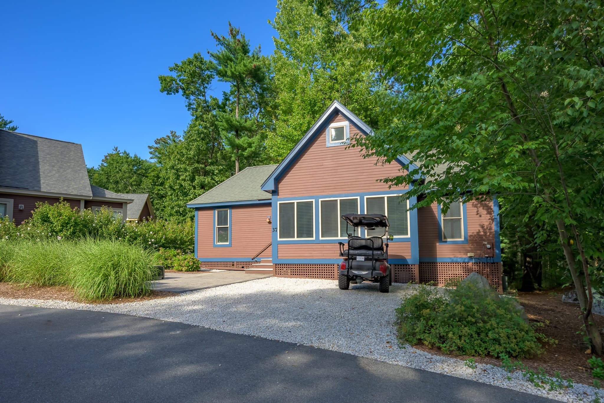 Condominium at 37 Fox Run # 37, Westford MA 01886, photo 2 of 29