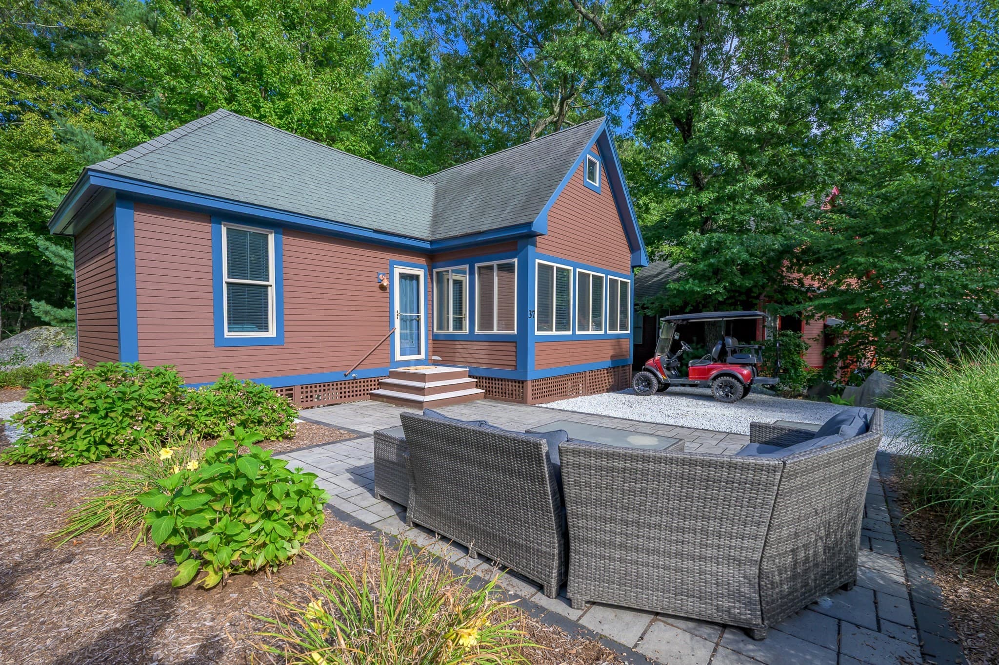 Condominium at 37 Fox Run # 37, Westford MA 01886, photo 4 of 29