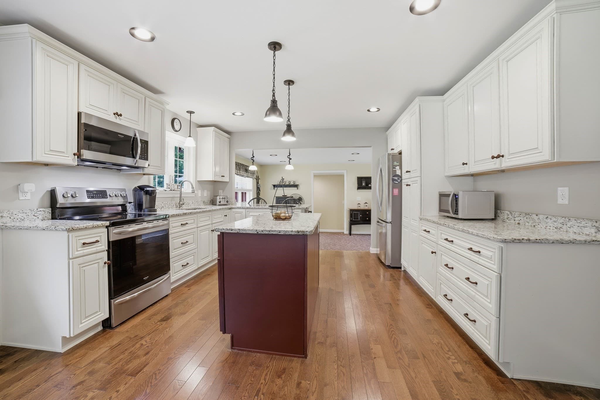 Single Family Residence at 425 River Road, Uxbridge MA 01569, Uxbridge, photo 9 of 30
