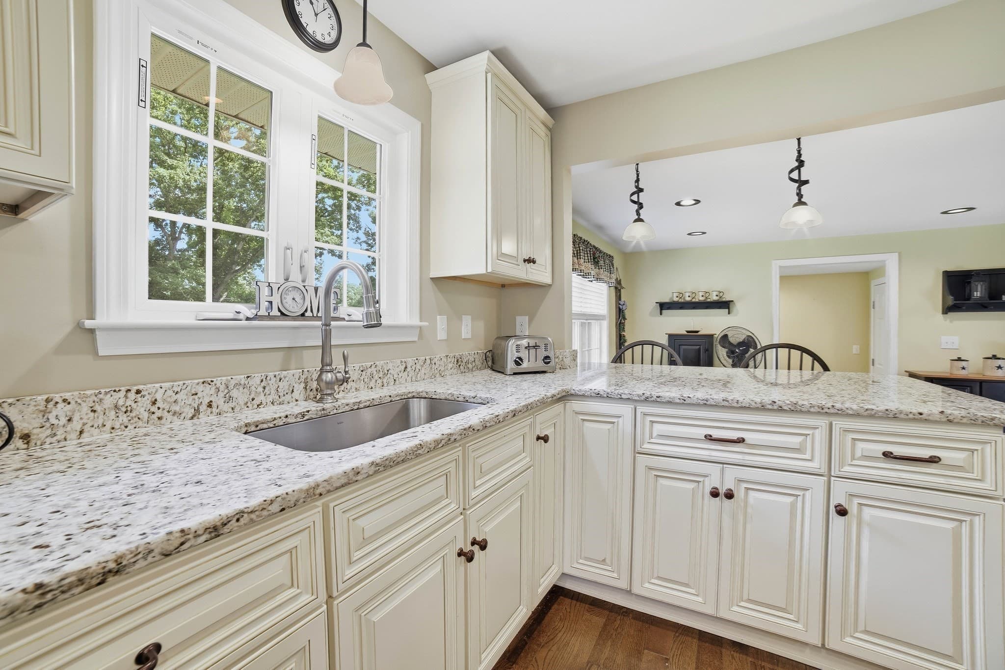Single Family Residence at 425 River Road, Uxbridge MA 01569, Uxbridge, photo 11 of 30