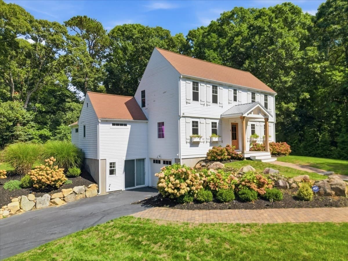 Single Family Residence at 181 King James Drive, Dennis MA 02660, Dennis, photo 2 of 41