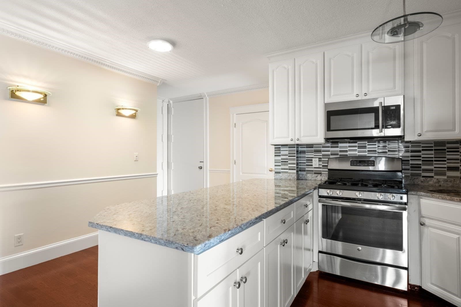 Condominium at 85 East India Row # 10G, Boston MA 02110, photo 5 of 38