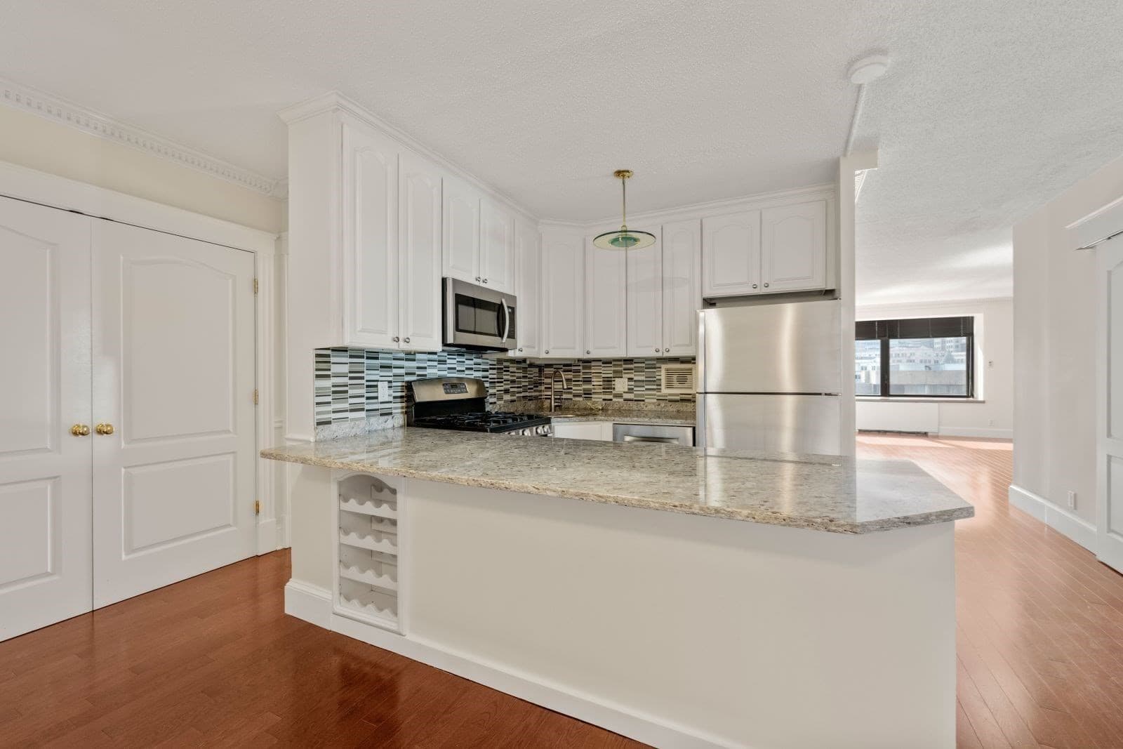 Condominium at 85 East India Row # 10G, Boston MA 02110, photo 4 of 38