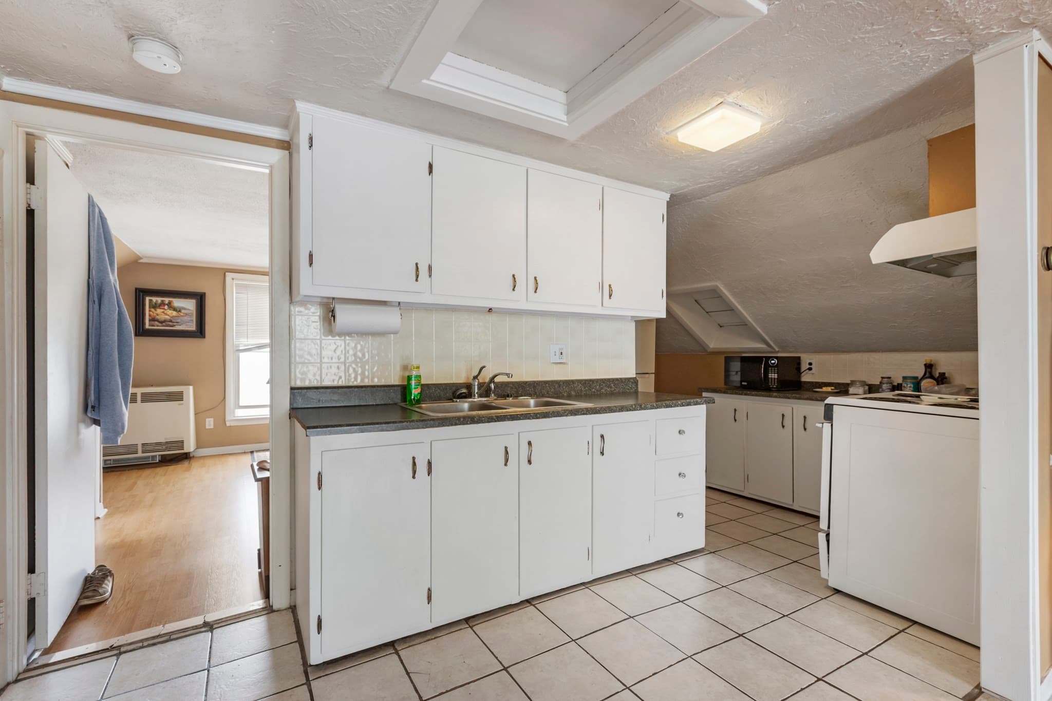 5-9 Family at 381 Pine St, Fall River MA 02720, Fall River, photo 30 of 41