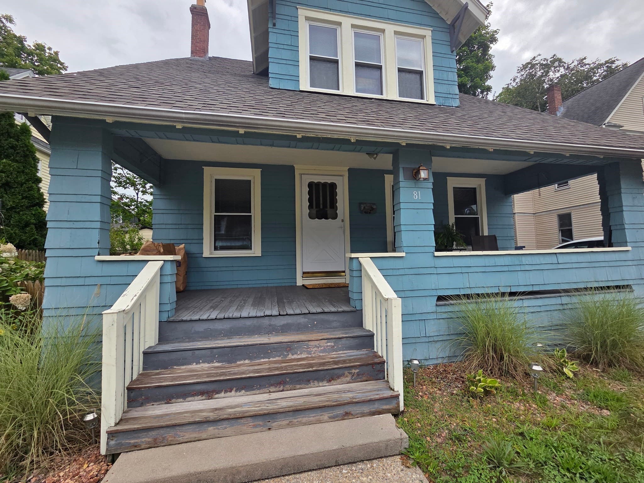 81 Lyndale St, Springfield MA 01108