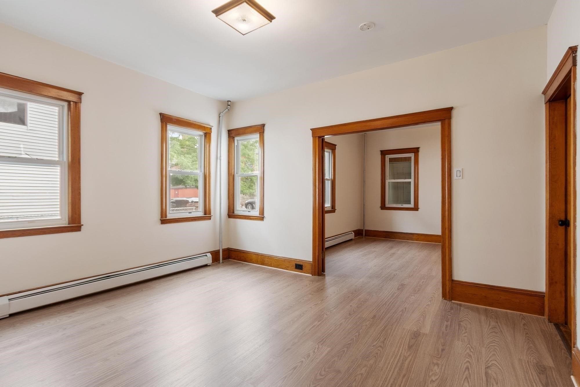 3 Family at 3 Aetna Street, Worcester MA 01604, Worcester, photo 12 of 40