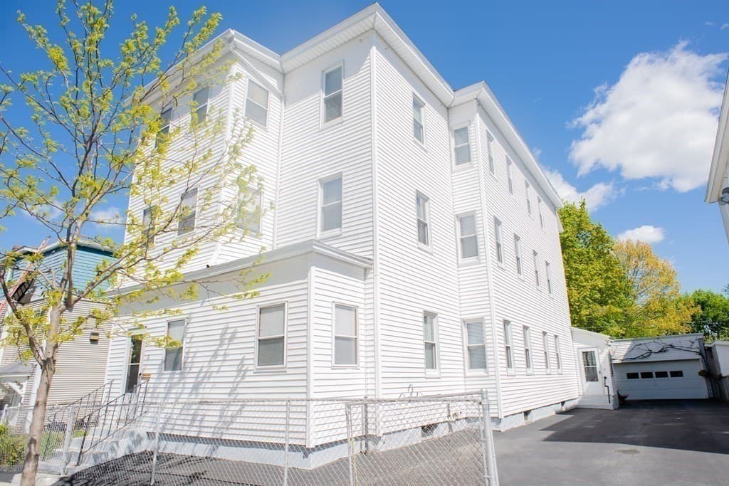 3 Aetna Street, Worcester MA 01604