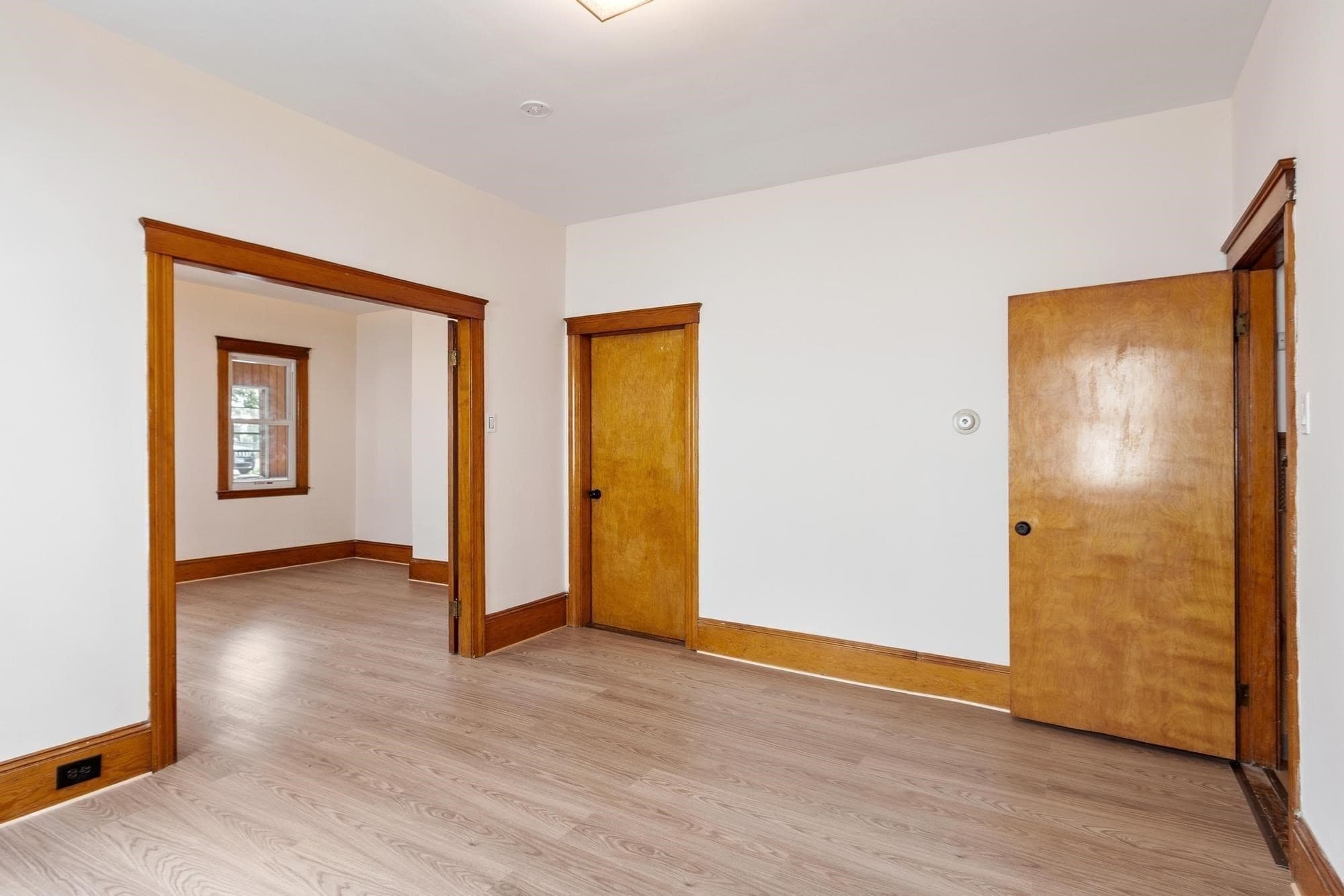 3 Family at 3 Aetna Street, Worcester MA 01604, Worcester, photo 11 of 40