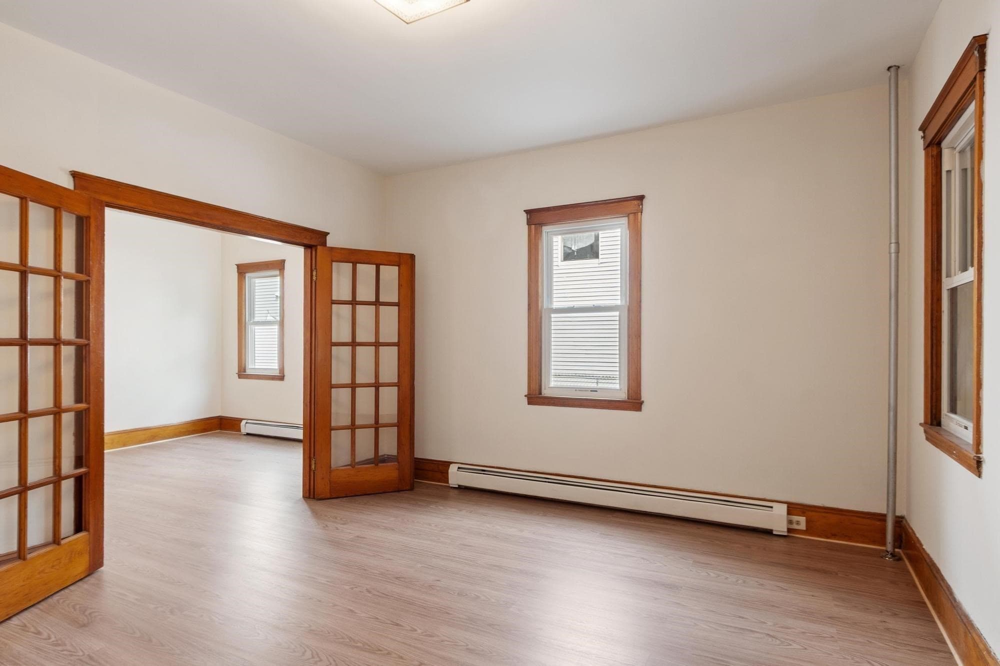 3 Family at 3 Aetna Street, Worcester MA 01604, Worcester, photo 8 of 40