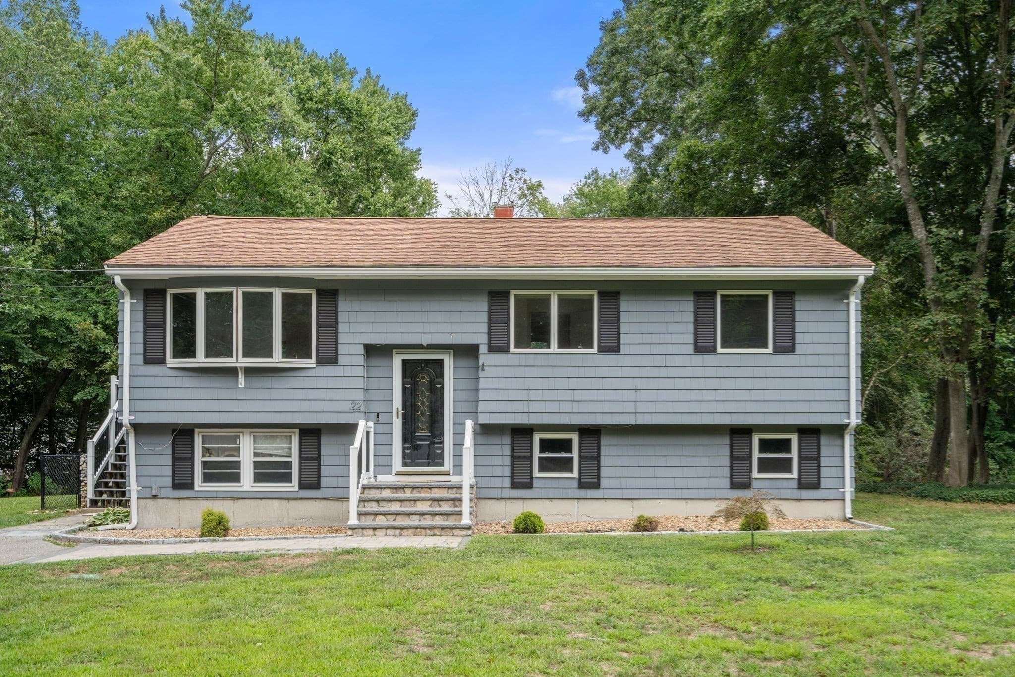 Single Family Residence at 22 Allen Road, Billerica MA 01821, photo 2 of 29