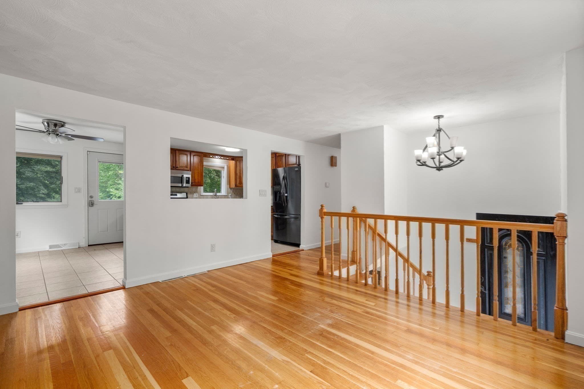 Single Family Residence at 22 Allen Road, Billerica MA 01821, photo 7 of 29