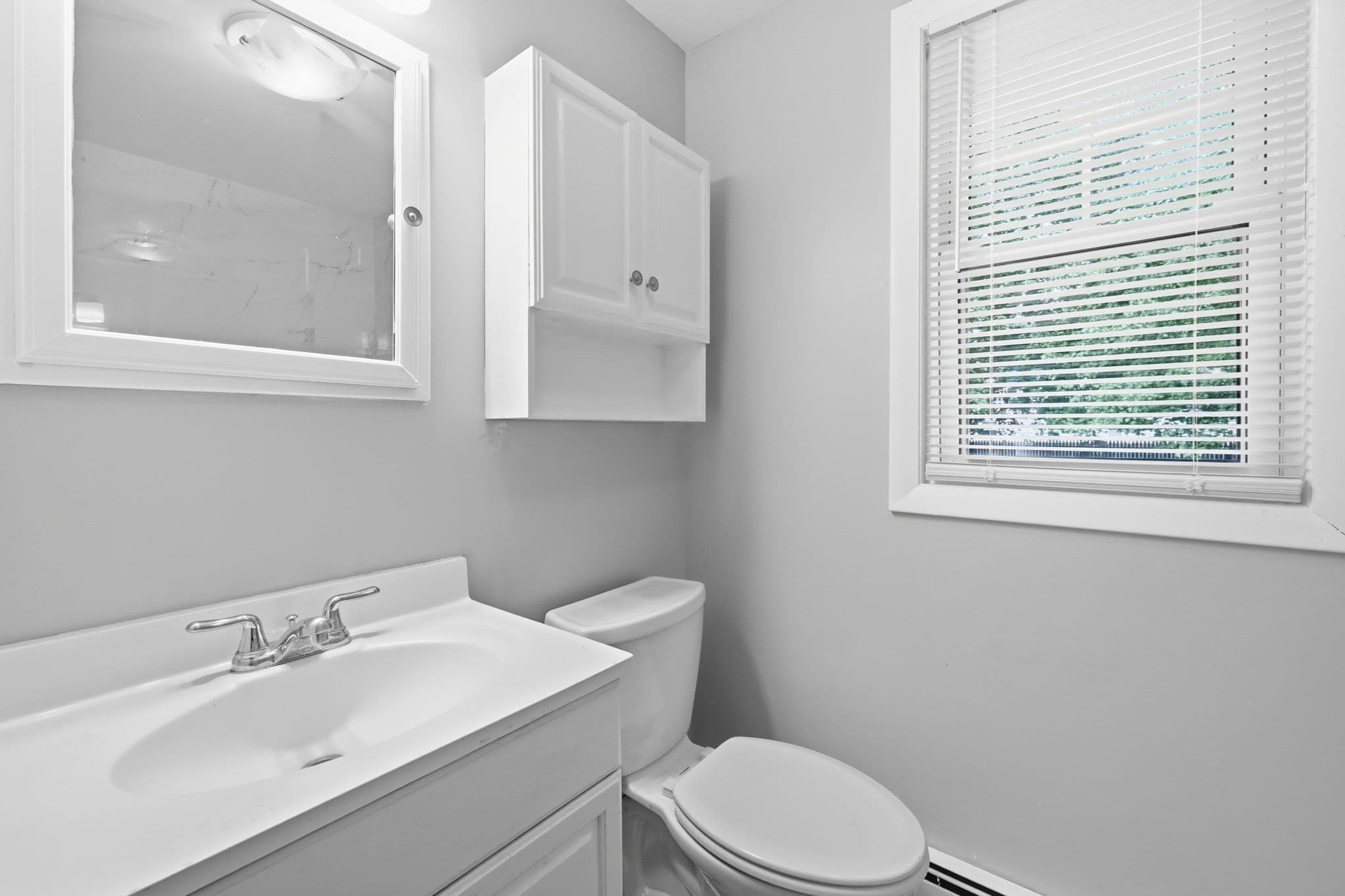 Single Family Residence at 52 Navajo Rd, Springfield MA 01109, Springfield, photo 11 of 24