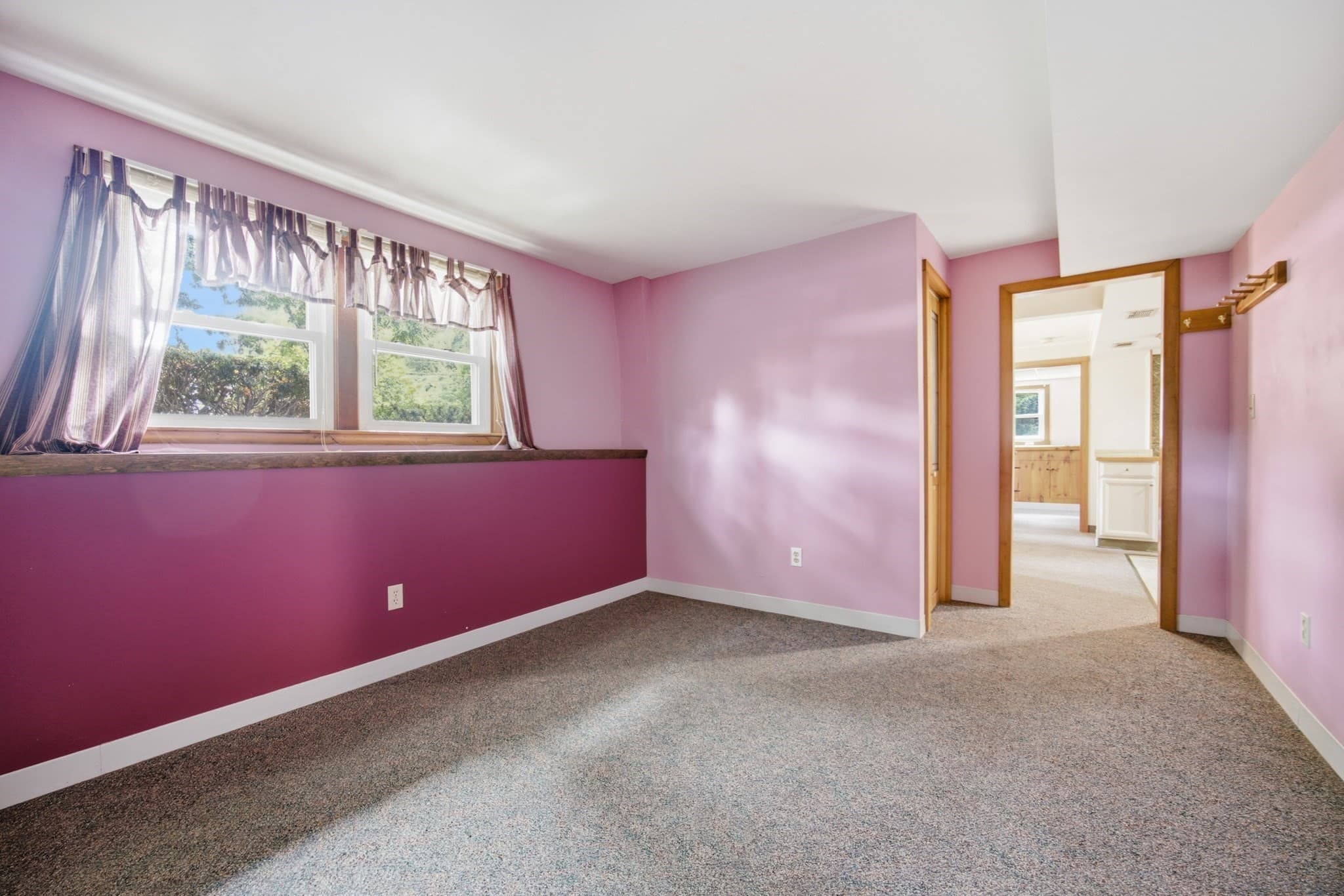 Single Family Residence at 410 Crescent St, East Bridgewater MA 02333, East Bridgewater, photo 16 of 37