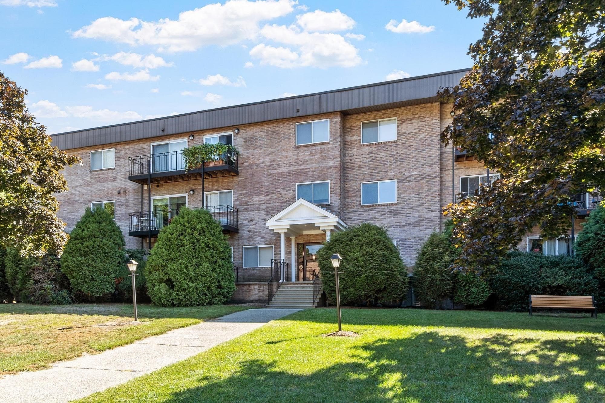 181 Littleton Road # 340, Chelmsford MA 01824