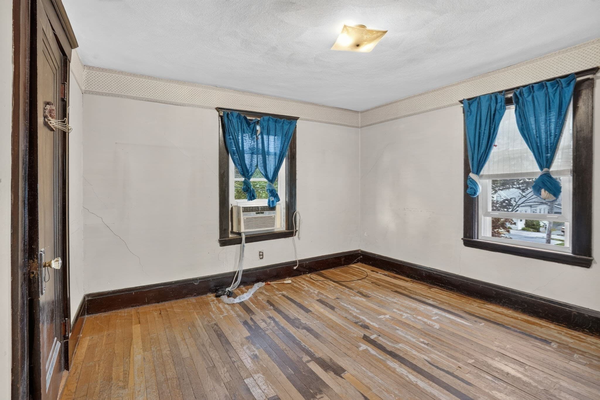 Single Family Residence at 21 Sachem St, Lynn MA 01902, Lynn, photo 10 of 17