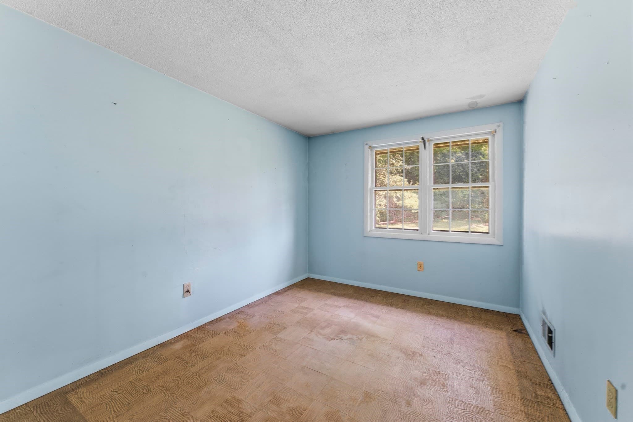 Single Family Residence at 9 Lynnwood Ave, Swansea MA 02777, Swansea, photo 20 of 34