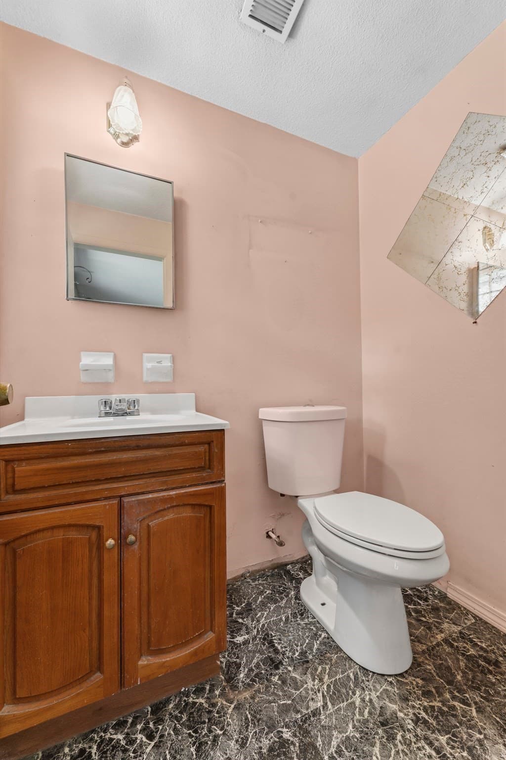 Single Family Residence at 9 Lynnwood Ave, Swansea MA 02777, Swansea, photo 15 of 34