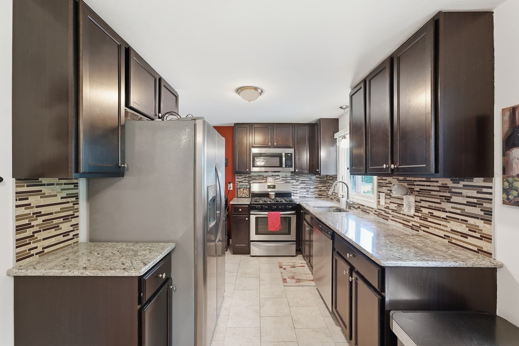 Single Family Residence at 75 Longwood Dr, Chicopee MA 01020, photo 14 of 41