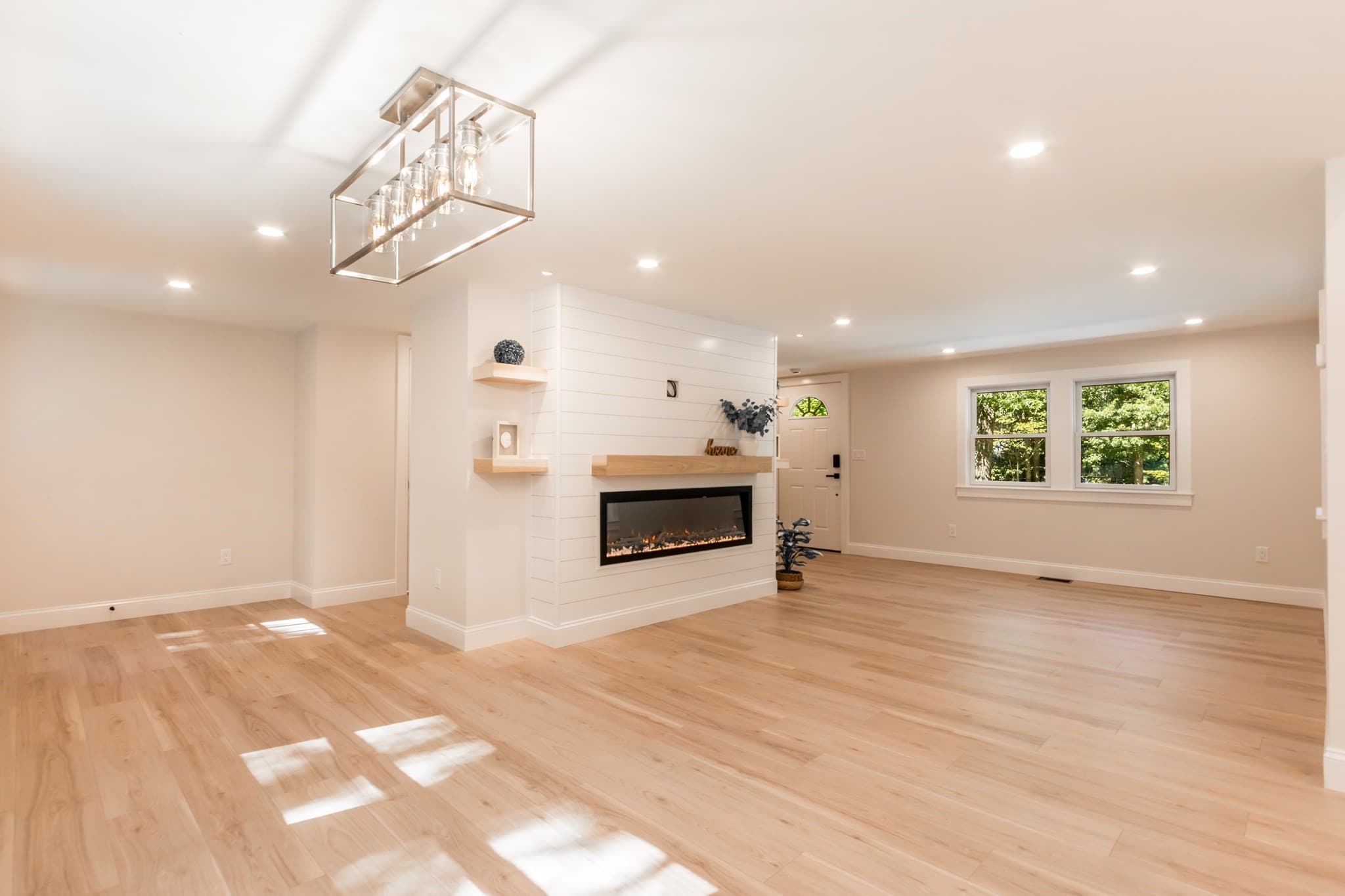 Single Family Residence at 888 Phinneys Ln, Barnstable MA 02632, Barnstable, photo 4 of 42