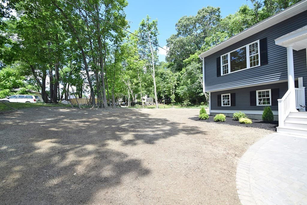 Single Family Residence at 2 Clarendon Circle Lot 7, Holbrook MA 02343, Holbrook, photo 23 of 25